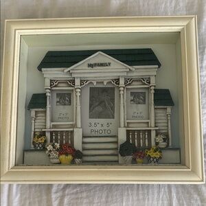 Elegant White and Green Picture Frame Accents